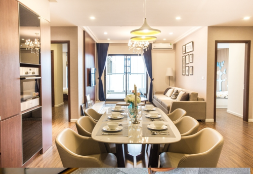 Cần Bán 2 Căn Hộ Tầng Trung Tại Hoàng Thành Tower Full Nội Thất.